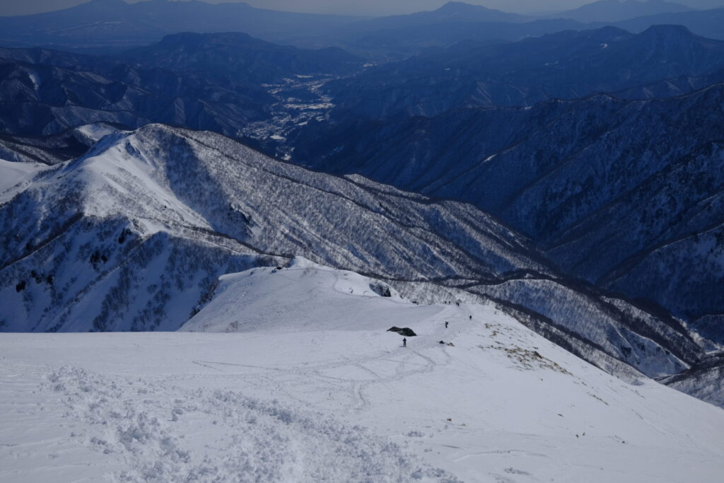 谷川岳の降りの稜線