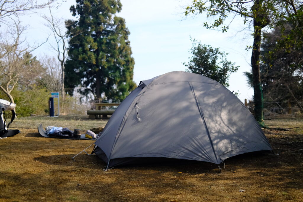 大倉高原テントサイトにゼインアーツ、ヤール１を張る。