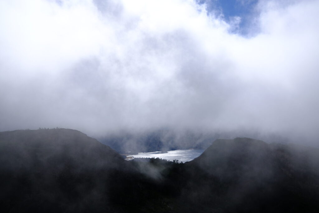 ガスガスの山頂
